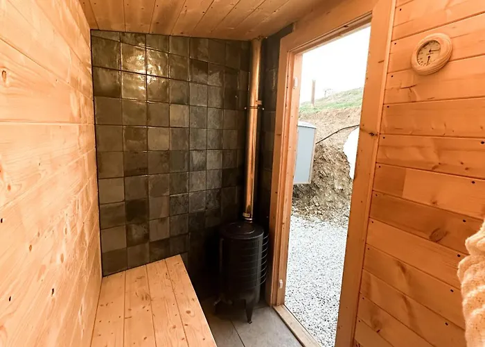 Romantic - Hottub & Sauna